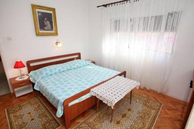 Apartments Kaza - 50m from beach