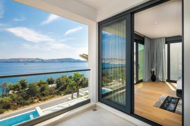 Ultraluxury Villa Elyzeum with Heated Pool