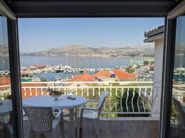 Apartments Biserka - 50 m from beach