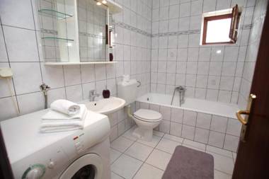 Apartment Natali - 5M from beach