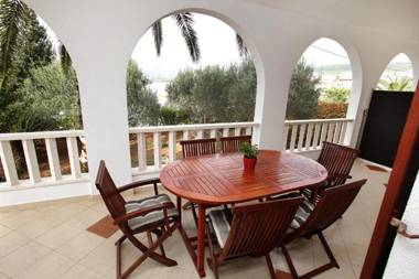 Apartment Natali - 5M from beach