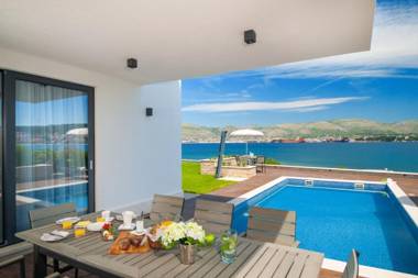 Luxury Beachfront Villa Trogir 1 with private pool jacuzzi and gym at the beach on Ciovo - Okrug Gornji