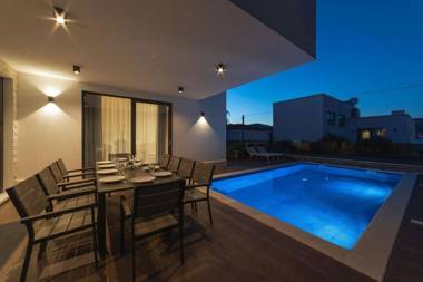 Luxury Beachfront Villa Trogir 2 with private pool jacuzzi and gym at the beach on Ciovo - Okrug Gornji