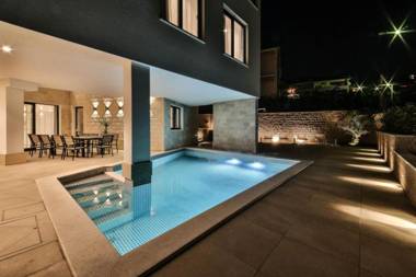 Villa Trogir Palazio A Spectacular 7 Bedroom Villa 90 Metres to The Sea and Promenade