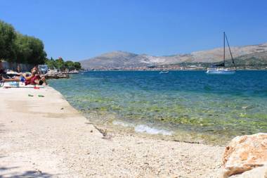 Apartments by the sea Arbanija Ciovo - 18624