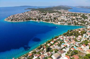 Family friendly apartments with a swimming pool Mavarstica Ciovo - 18642