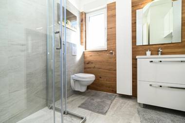 Luxury apartment with swimming pool Ana