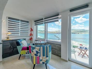 Spacious Apartment in Arbanija with Terrace