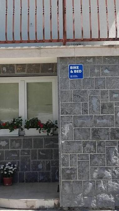 Trilj Apartman Jurika