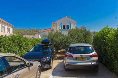 Apartments Villa Tribunj