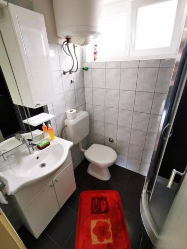 Apartments Sanda Tribunj