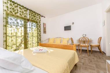 Apartment Robyn on the beach