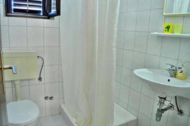 Apartment Ivica - 300 m from sea