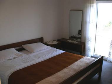 Apartment Mime - quiet place