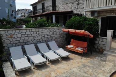 Apartment Marija - with pool