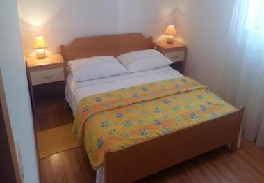 Apartment Šimi - free parking