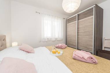 VILLA FAMILY SUKOŠAN ZADAR