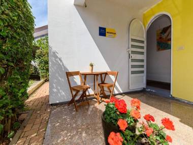 Alluring Apartment in Sukošan near Sea