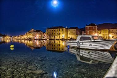 House Stone house Mia casa