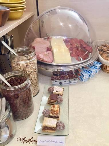 Authentic Luxury Rooms