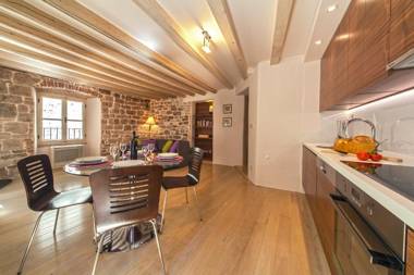 Luxury San Giovanni Apartment 1