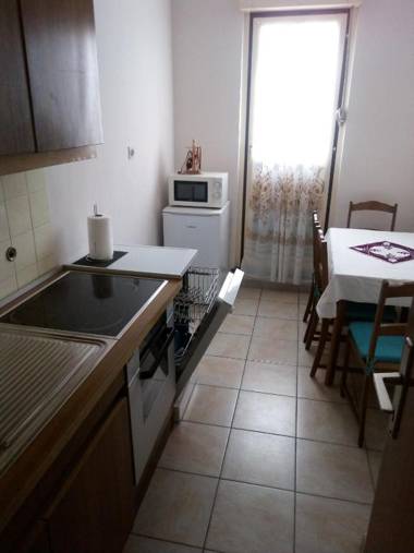 Apartments Batovanja