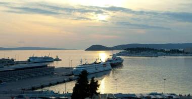 Stunning View Apartment