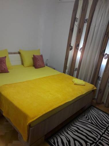 Deluxe Apartment Romana Top Centar with Balcony