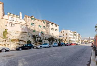 Studio Apartments Sv. Duje