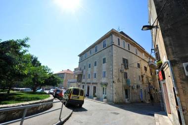 Luxury Rooms Nirvana