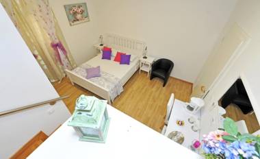 Luxury Rooms Nirvana