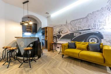 The Midpoint Apartment