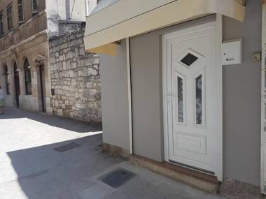 Room Ivana with private bathroom - Center of Split