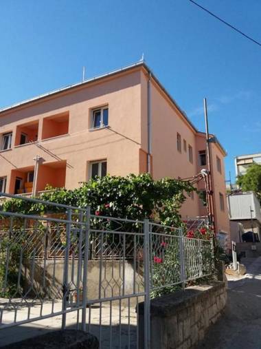 Apartments Edvard-garden terrace