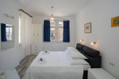 Old Square view apartment