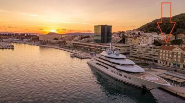 Apartment Deni - modern in center