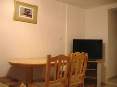 Peruzovic Rooms & Apartments