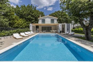 Villa VENTURA with private 45 sqm swimming pool 4 bedrooms gym game room