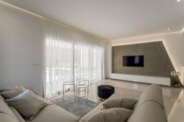 Villa VENTURA with private 45 sqm swimming pool 4 bedrooms gym game room