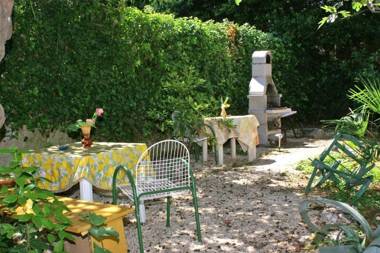 Apartment Brane - location & garden
