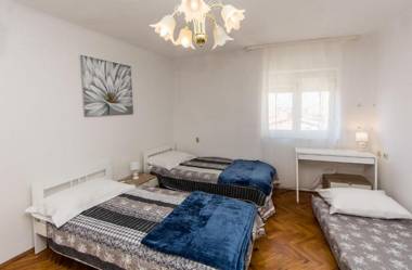 Apartment Dragica - with parking