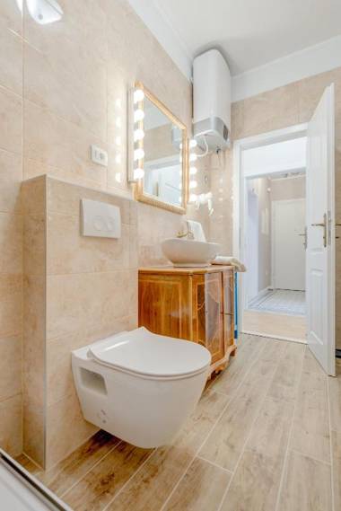 Le Monde Luxury Accommodation