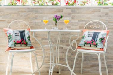 Le Monde Luxury Accommodation