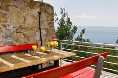 Fully equiped Apartments for 3 adults