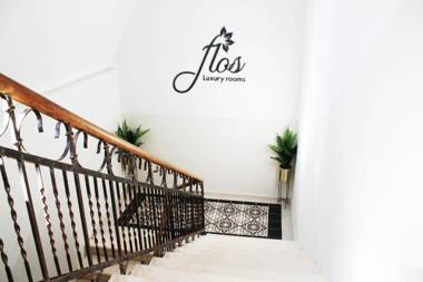 Flos Luxury Rooms