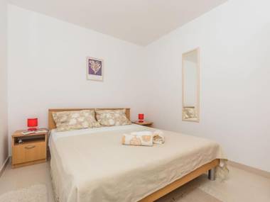 Apartment F-1 Klimno