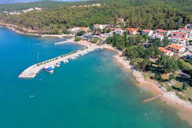 Apartments with a parking space Soline Krk - 18787