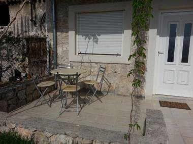 New Studio Apartments Trlaja