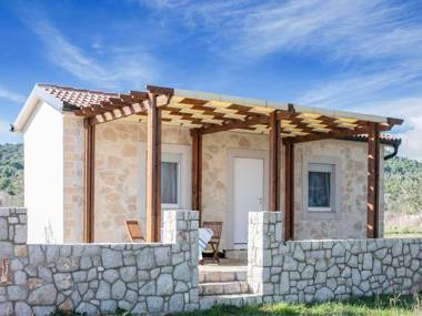 Secluded Holiday Home in Pašman with Sea nearby