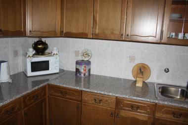 Apartments and room Suza